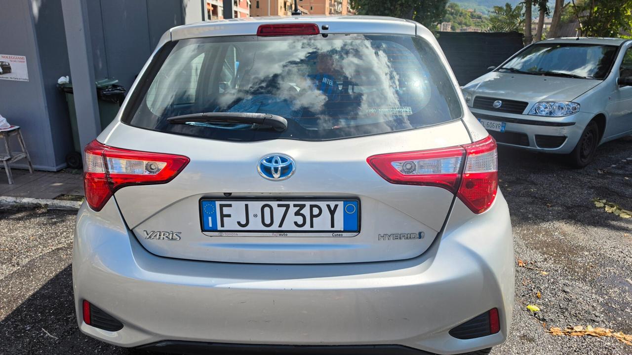 Toyota Yaris 1.5 Hybrid 5 porte Active