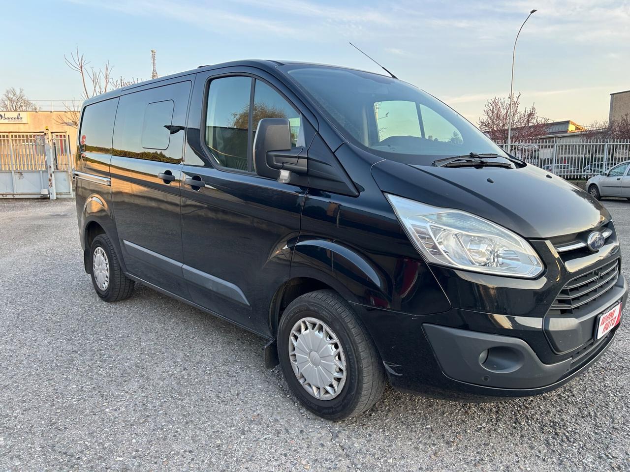 Ford Tourneo Custom 2.2 TDCi 125CV