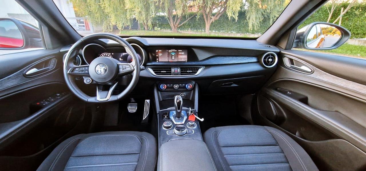 Alfa Romeo Stelvio 2.2 Turbodiesel 160 CV AT8 RWD Super