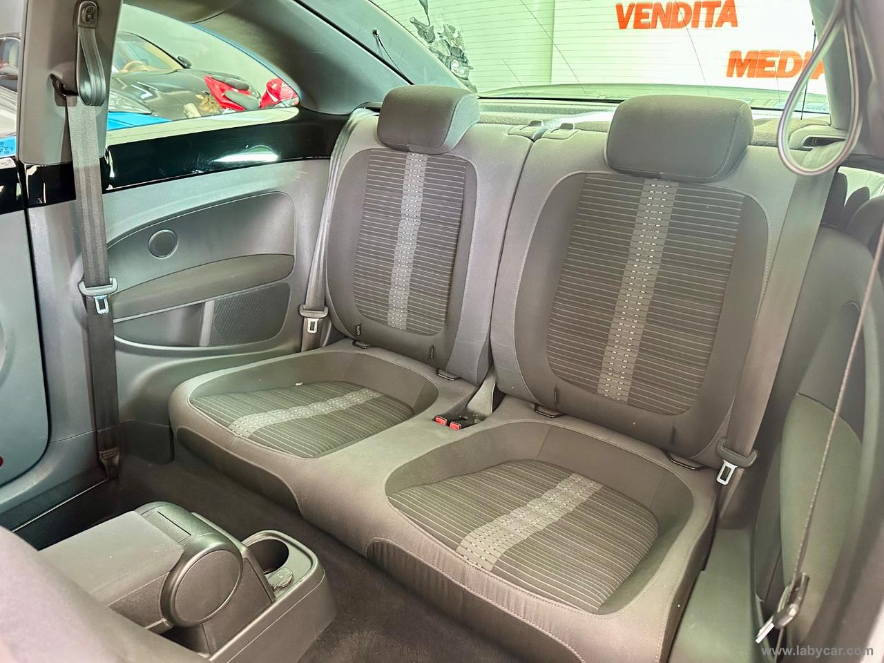 VOLKSWAGEN Maggiolino 2.0 TSI DSG Sport