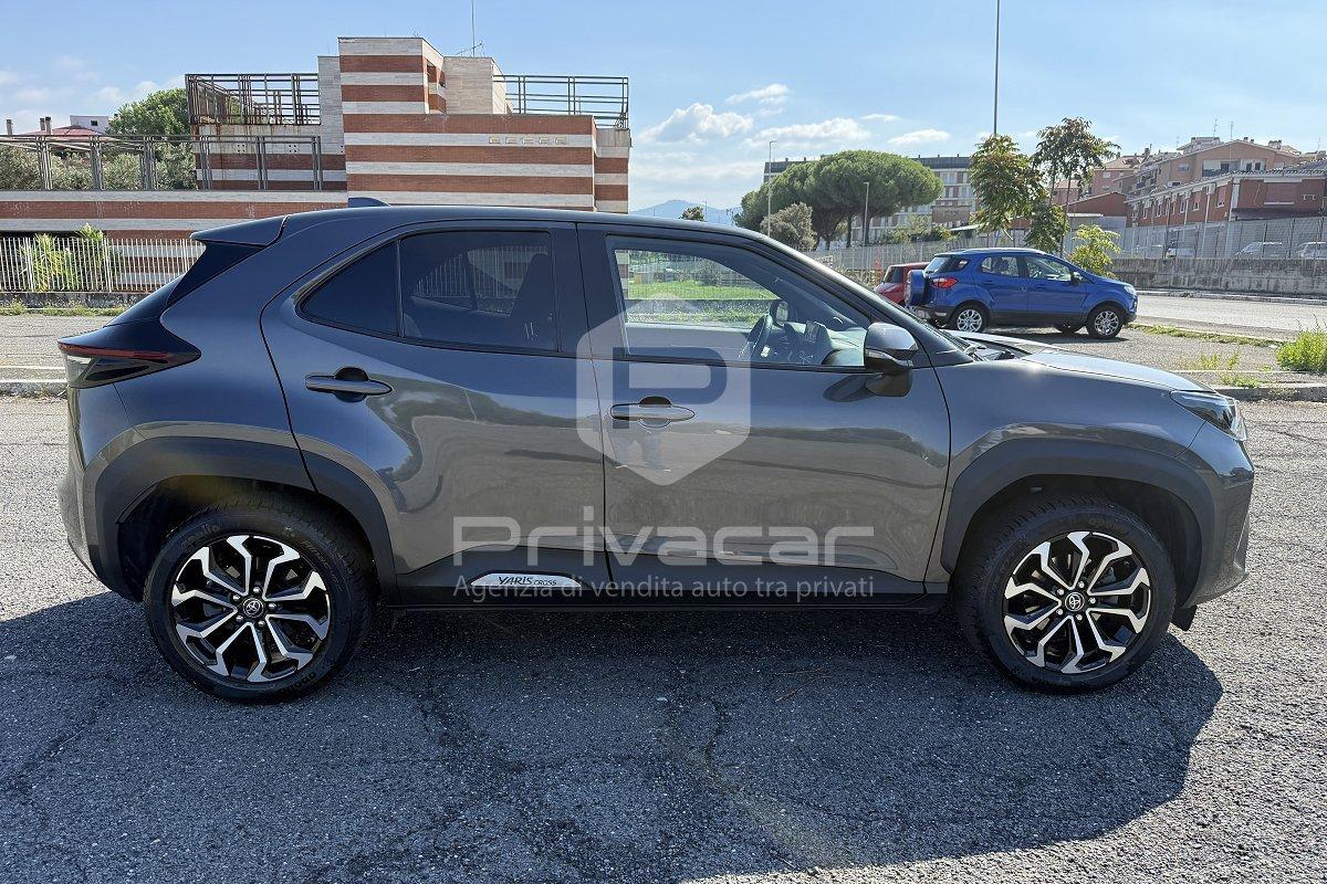 TOYOTA Yaris Cross 1.5 Hybrid E-CVT AWD-i Trend