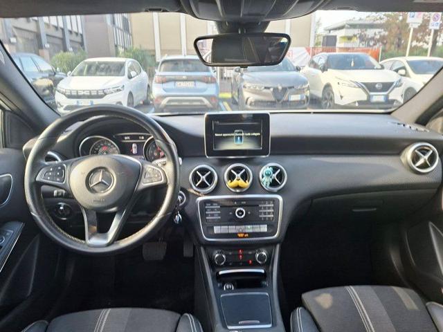 MERCEDES-BENZ A 180 Sport