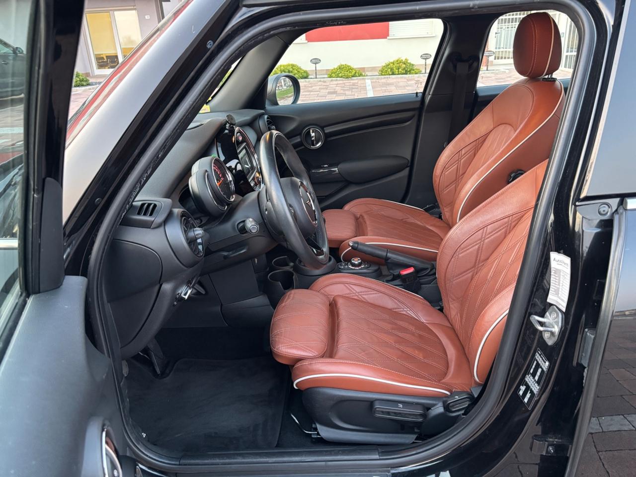 Mini 1.5 One Baker Street Con soli 48000km