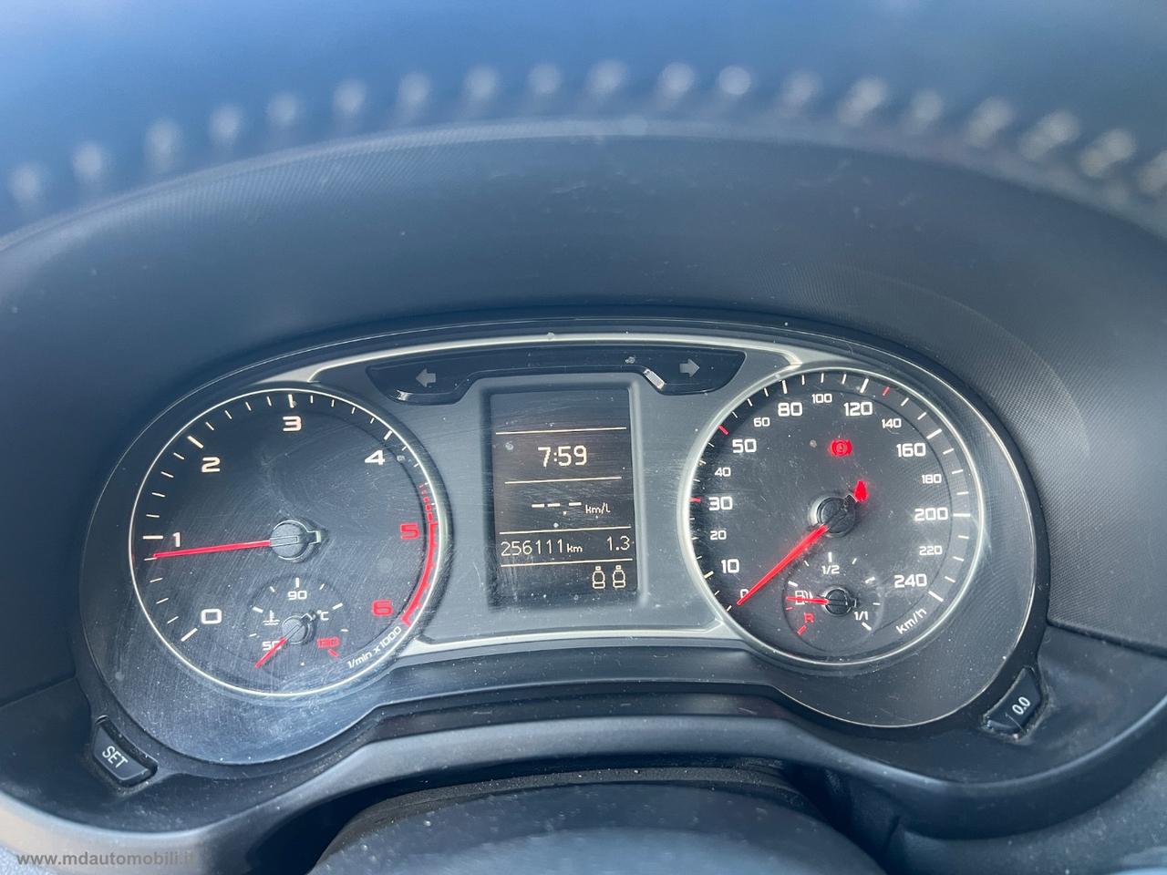 AUDI A1 1.6 TDI 105 CV Ambition CERCHI 17 XENO