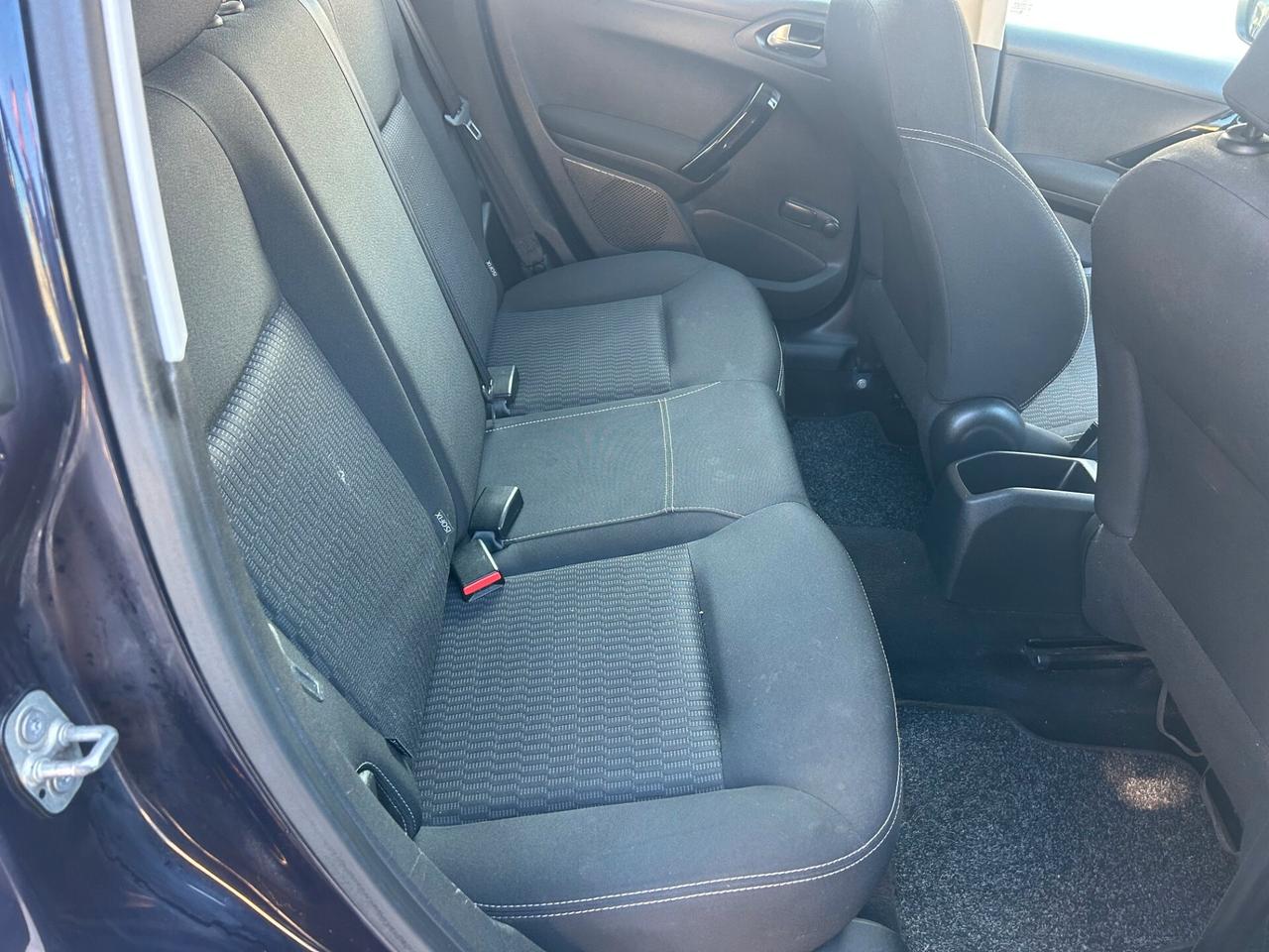 Peugeot 208 PureTech 82 5 porte Allure