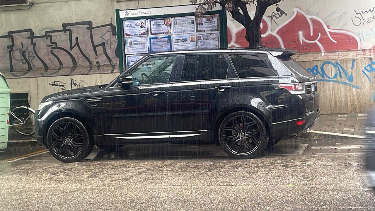 Qualitycar pescara propone RangeRover sport 3.0 TDV6 HSE Dynamic