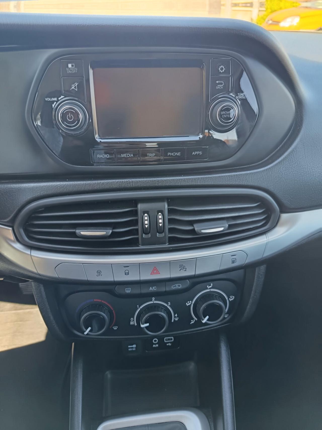 Fiat Tipo 1.4 T-Jet 120CV GPL 5 porte Easy
