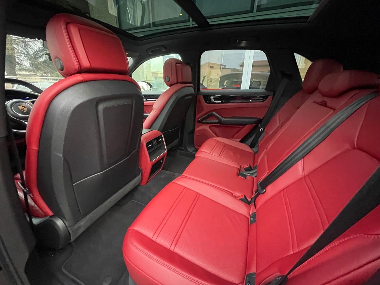 Porsche Cayenne 3.0 V6 E-Hybrid