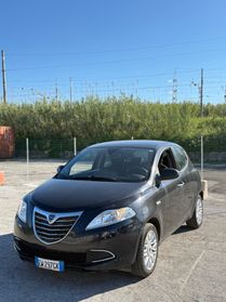 Lancia Ypsilon 1.3 MJT 16V 95 CV 5 porte S&S Silver