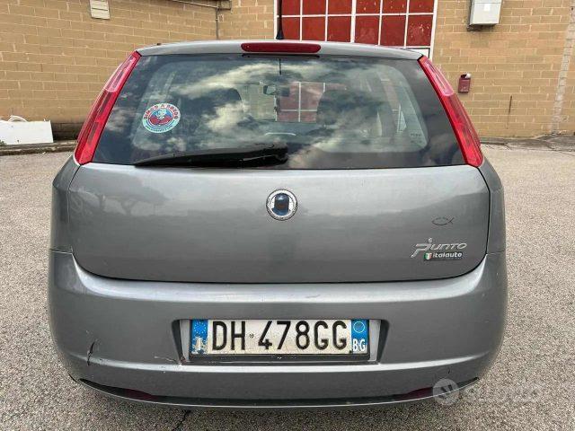 FIAT Grande Punto 1.3 MJT 90 CV 5 porte Dynamic