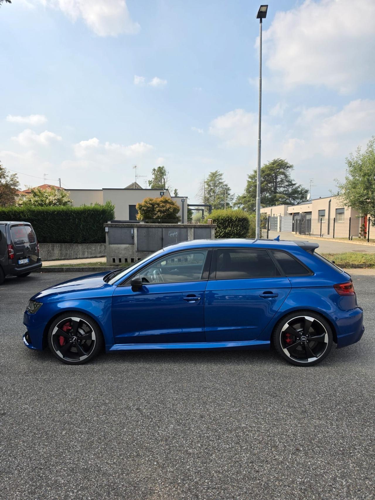 Audi RS3 TFSI quattro S tronic
