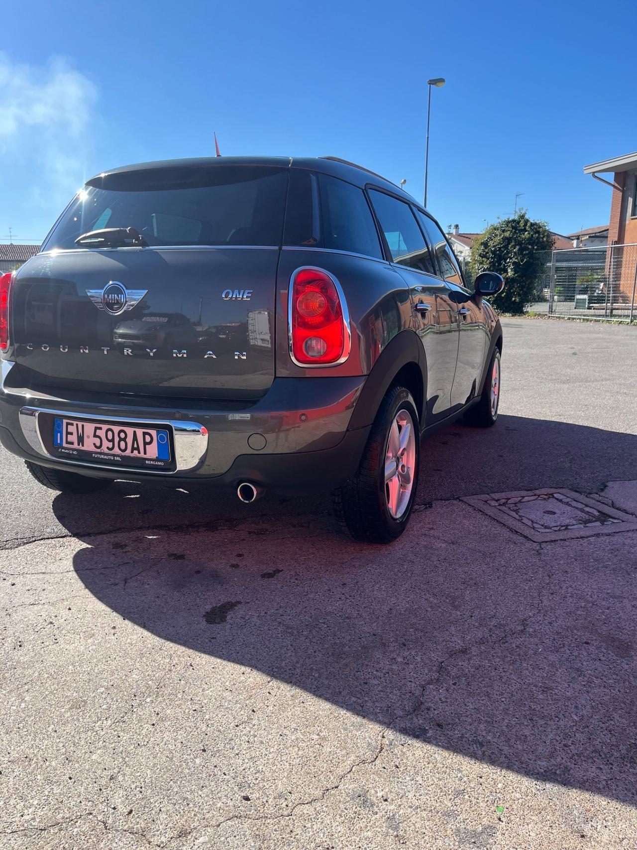 Mini 1.6 16V One (72kW)