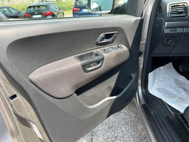 VOLKSWAGEN Amarok 3.0 V6 TDI 4MOTION BMT permanente aut. DC Comfortl