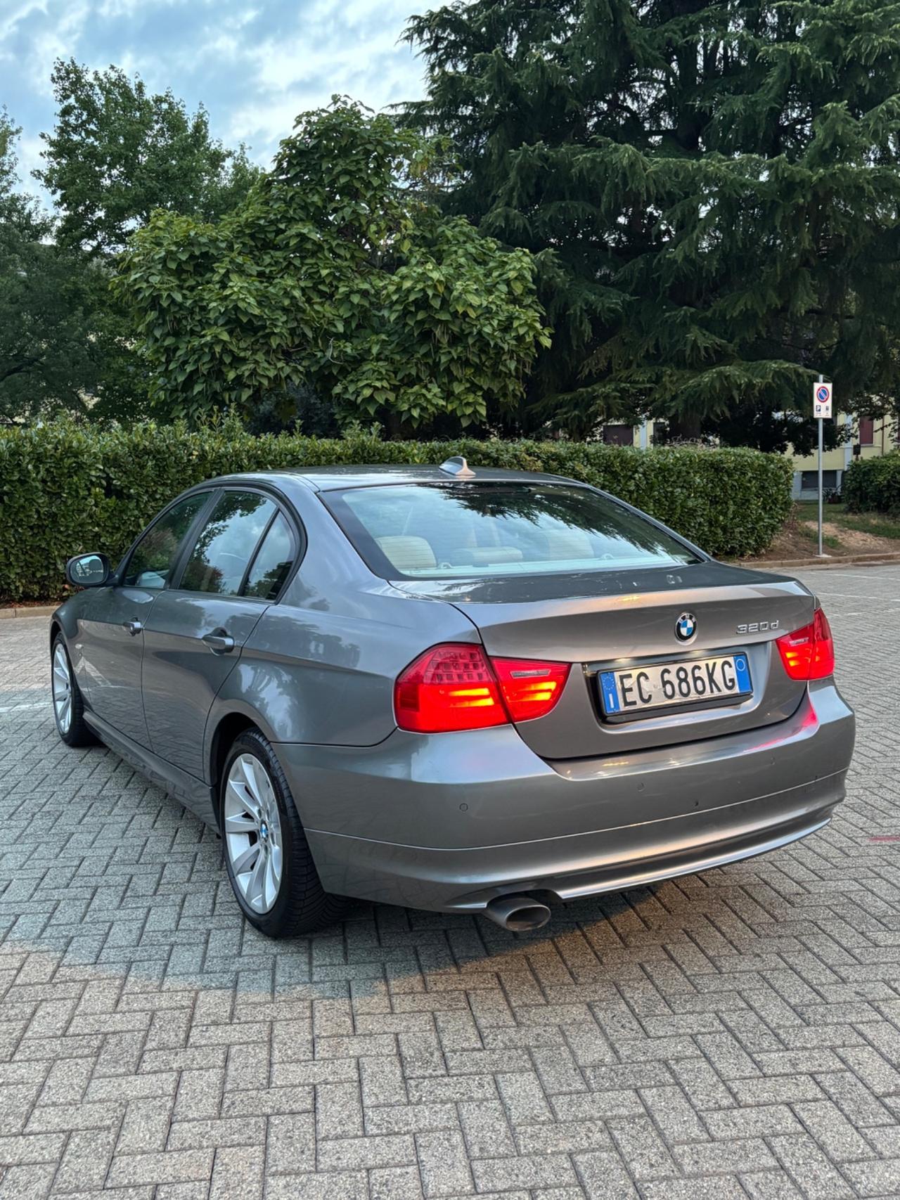 BMW 320d Xdrive e90