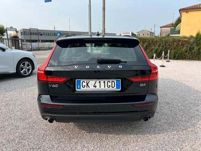 Volvo V60 2.0 b4 Diesel 197 Cv Momentum Business auto