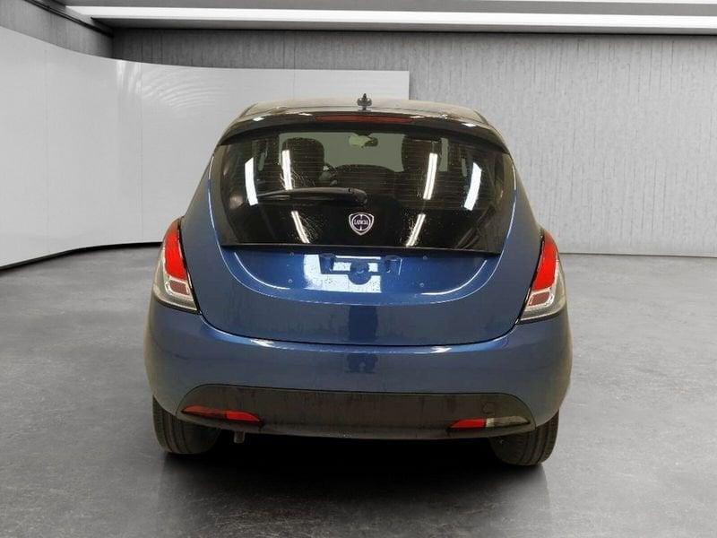 Lancia Ypsilon 1.0 firefly hybrid Oro s&s 70cv