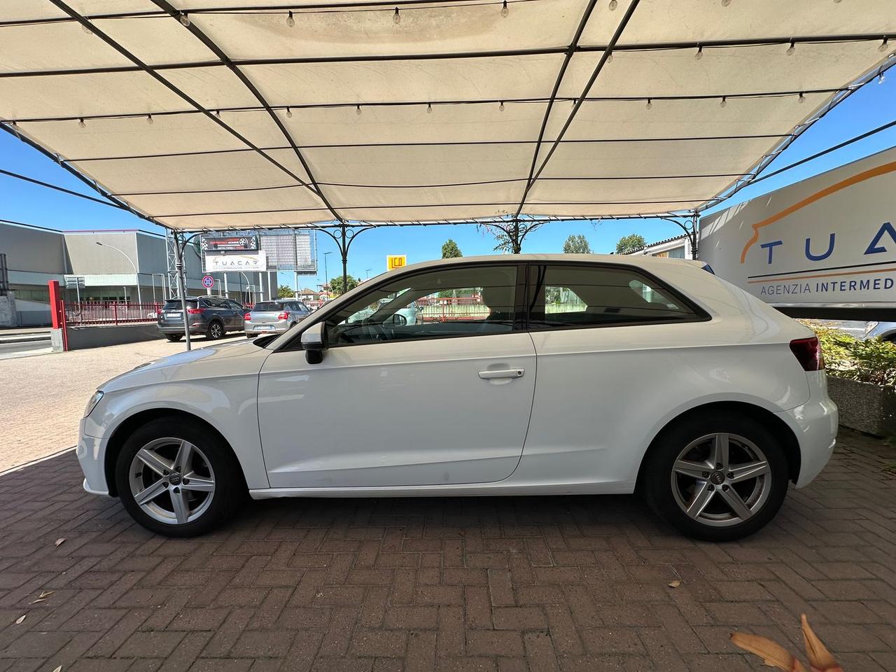 Audi A3 Design 1.6 TDI #6397