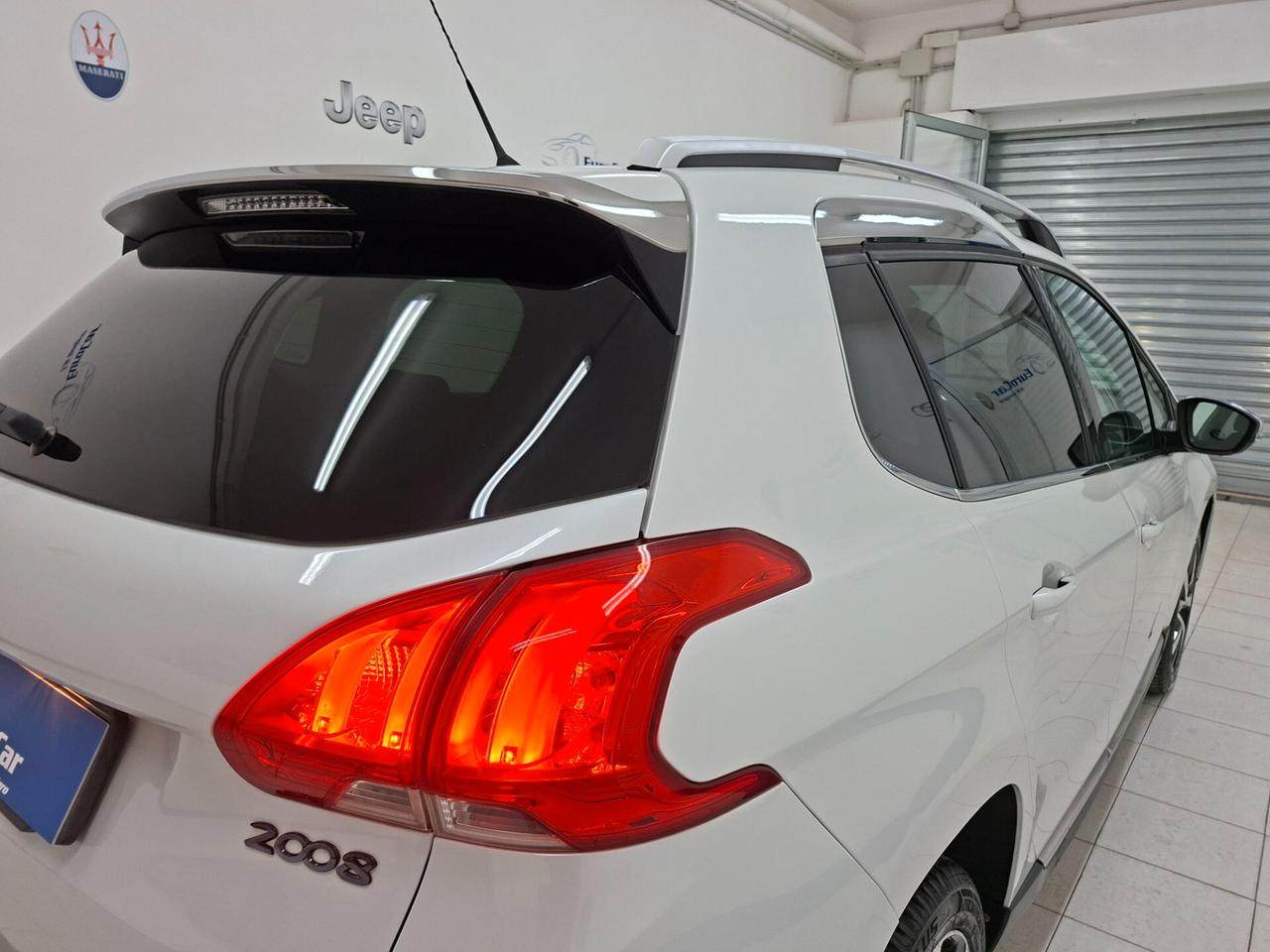 Peugeot 2008 Allure 1.6 BlueHDi 100cv