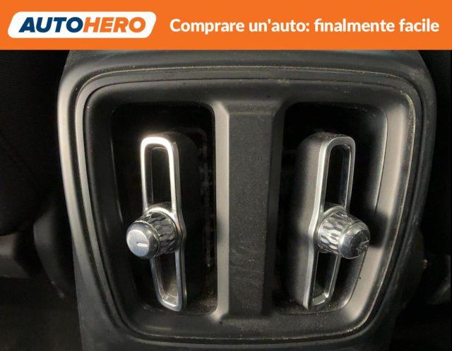 VOLVO XC40 T4 Recharge Plug-in Hybrid Inscription Expression