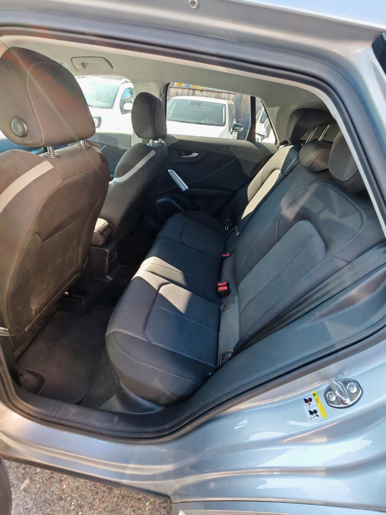 Audi Q2 30 TDI S line Edition