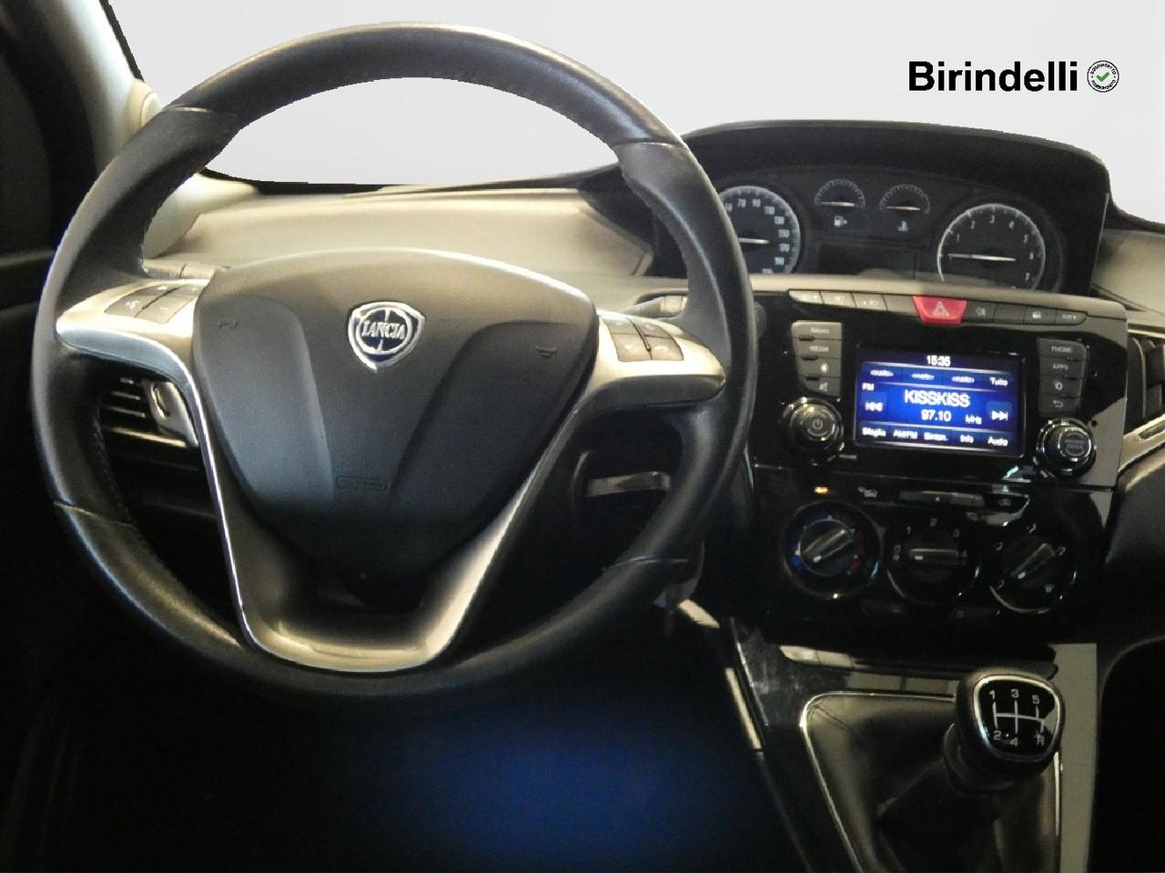 LANCIA Ypsilon 3ª serie - Ypsilon 1.2 69 CV 5 porte Gold