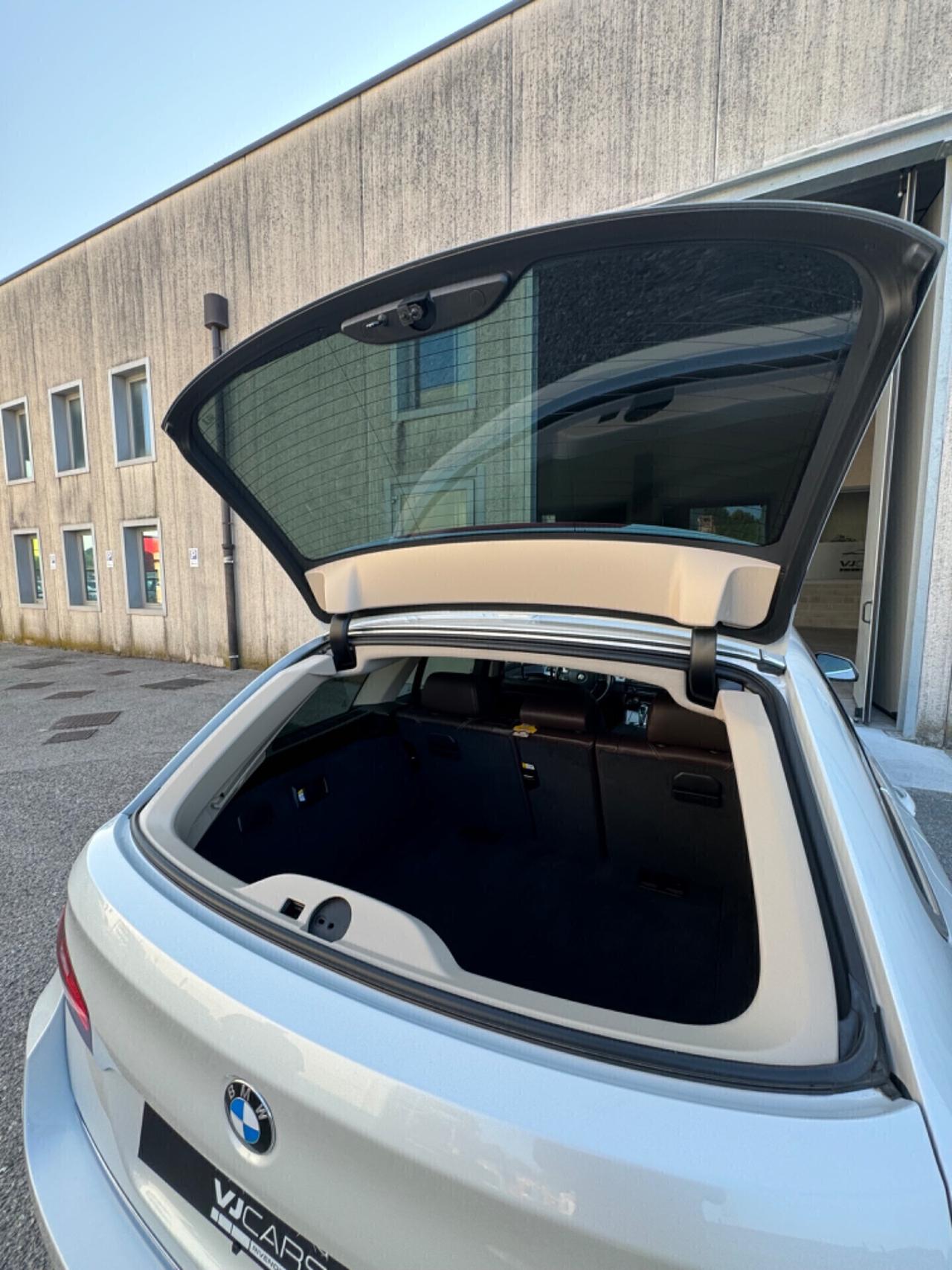 Bmw 520 520d xDrive Touring Luxury