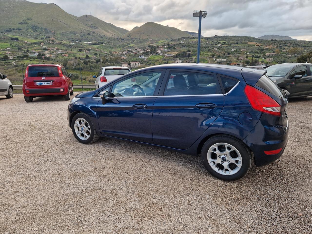 Ford Fiesta Ikon 1.6 TDCi 95CV 5 porte