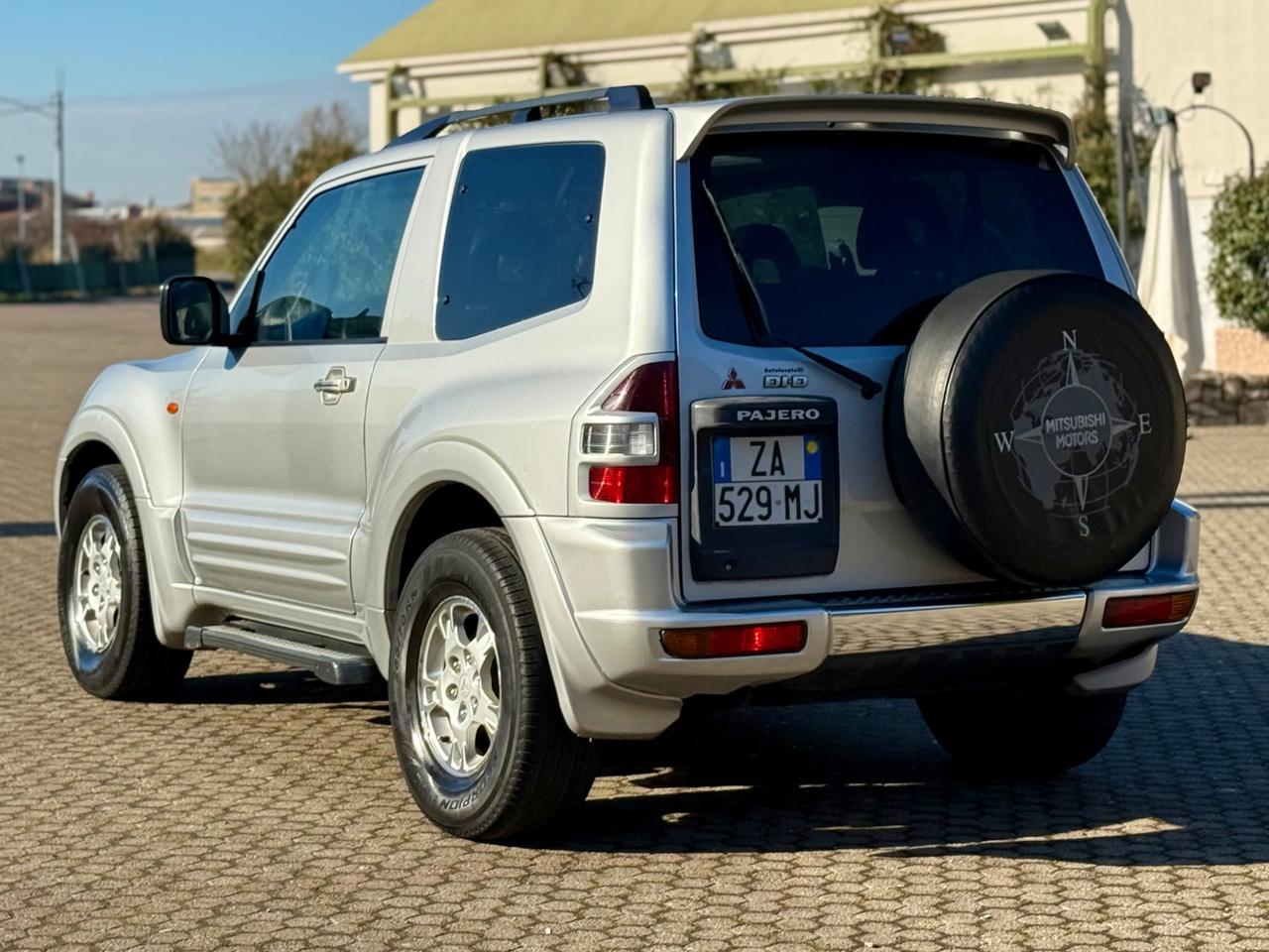 Mitsubishi Pajero 3.2 16V DI-D 5p. GLS2 FULL OPTIONAL