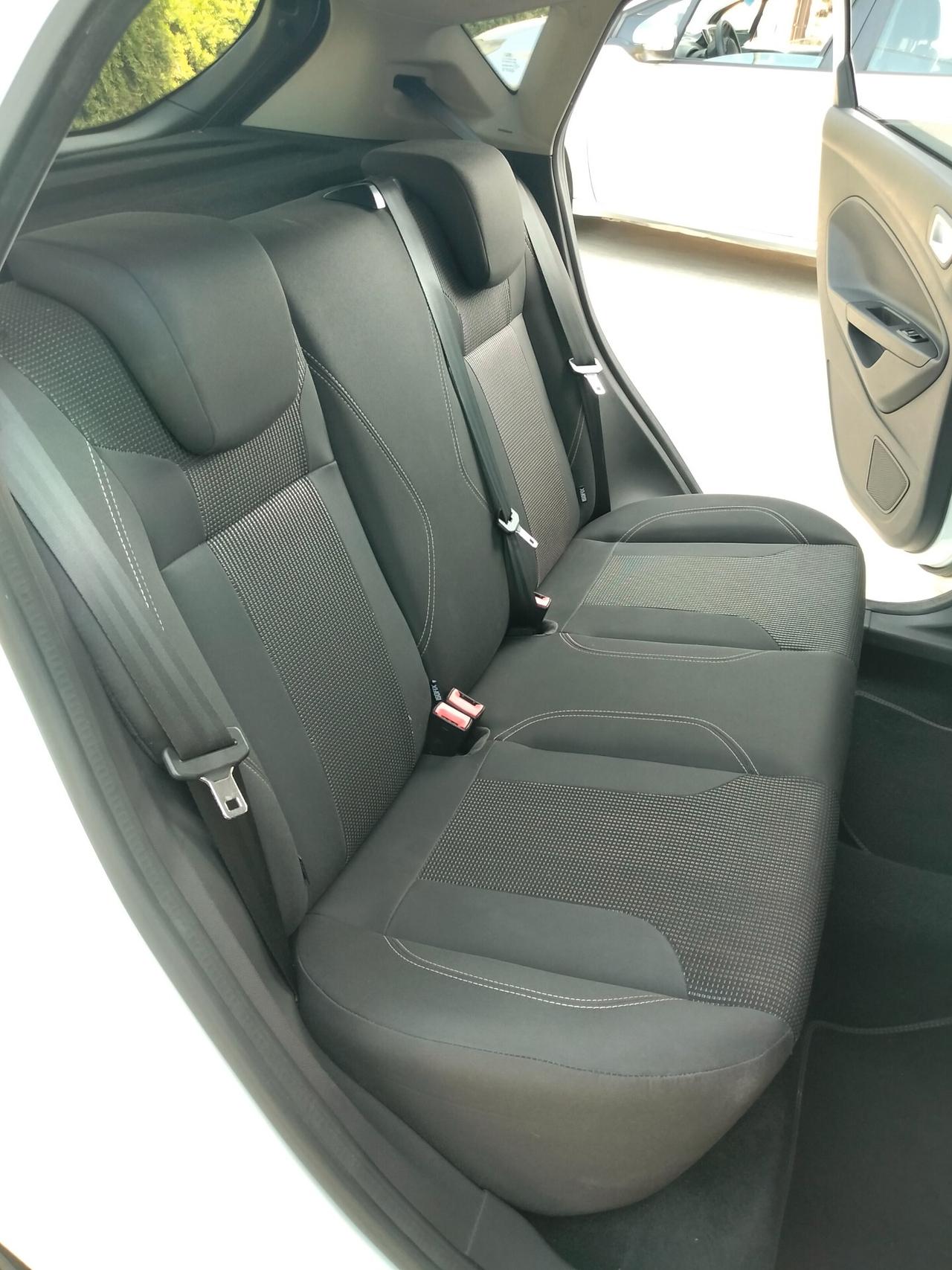 Ford Fiesta 1.4 5p. Bz.- GPL Titanium