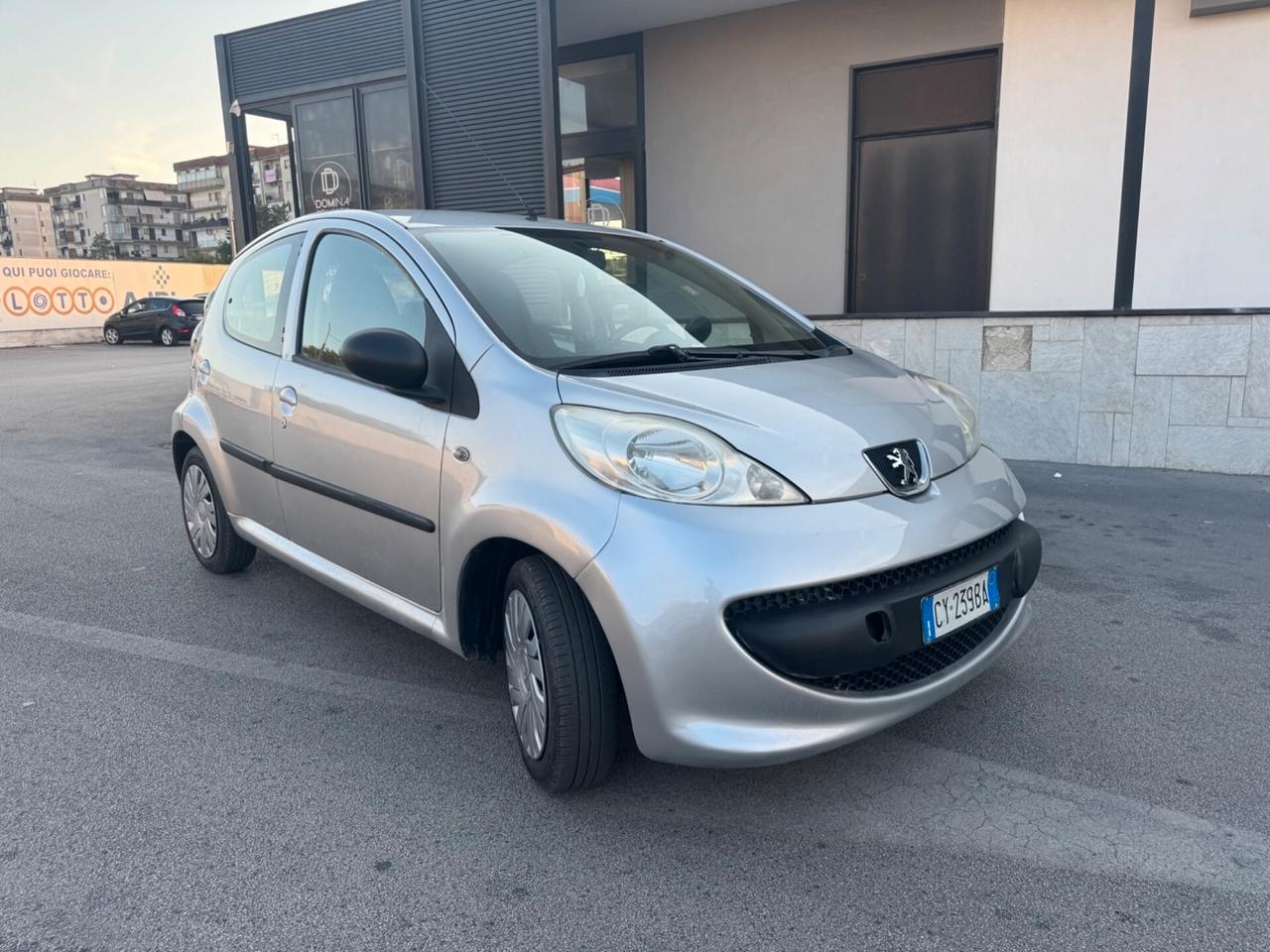 Peugeot 107 1.0 B/GPL 68CV 5p. Plaisir 2Tronic