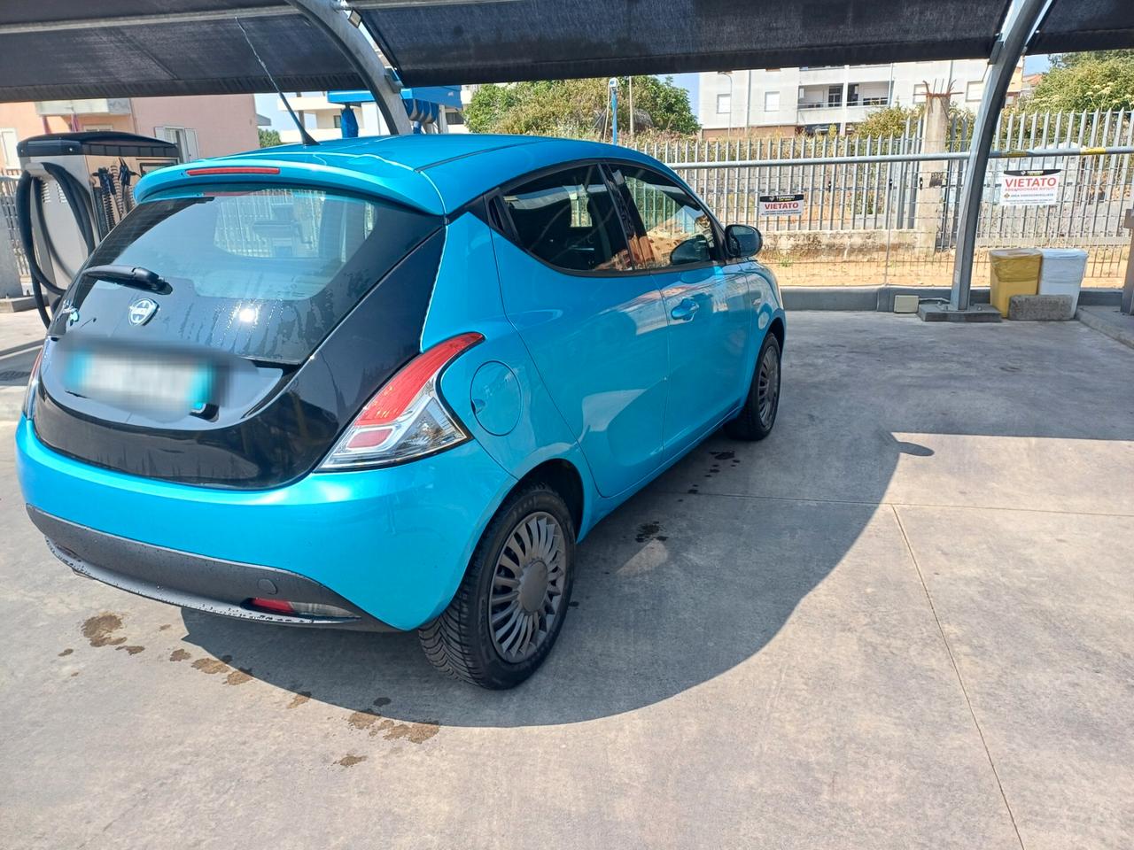 Lancia Ypsilon 1.2 69 CV 5 porte S&S Gold 2014