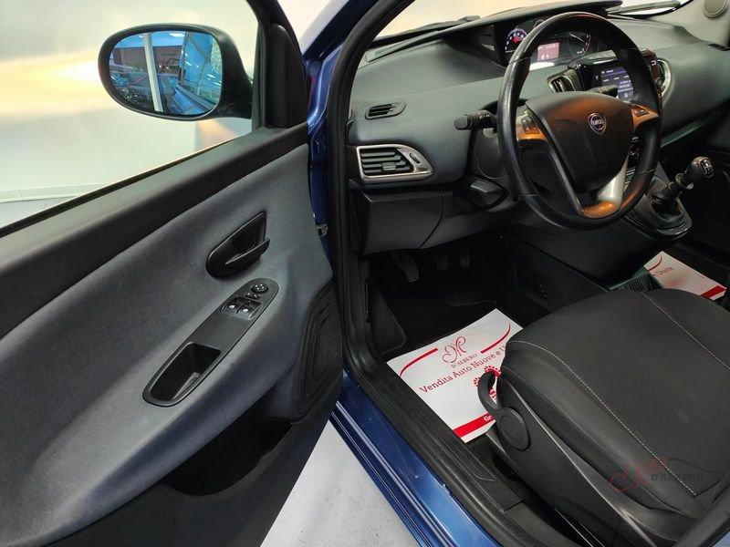 Lancia Ypsilon Ypsilon 1.0 FireFly 5 porte S&S Hybrid Ecochic A. Ferretti