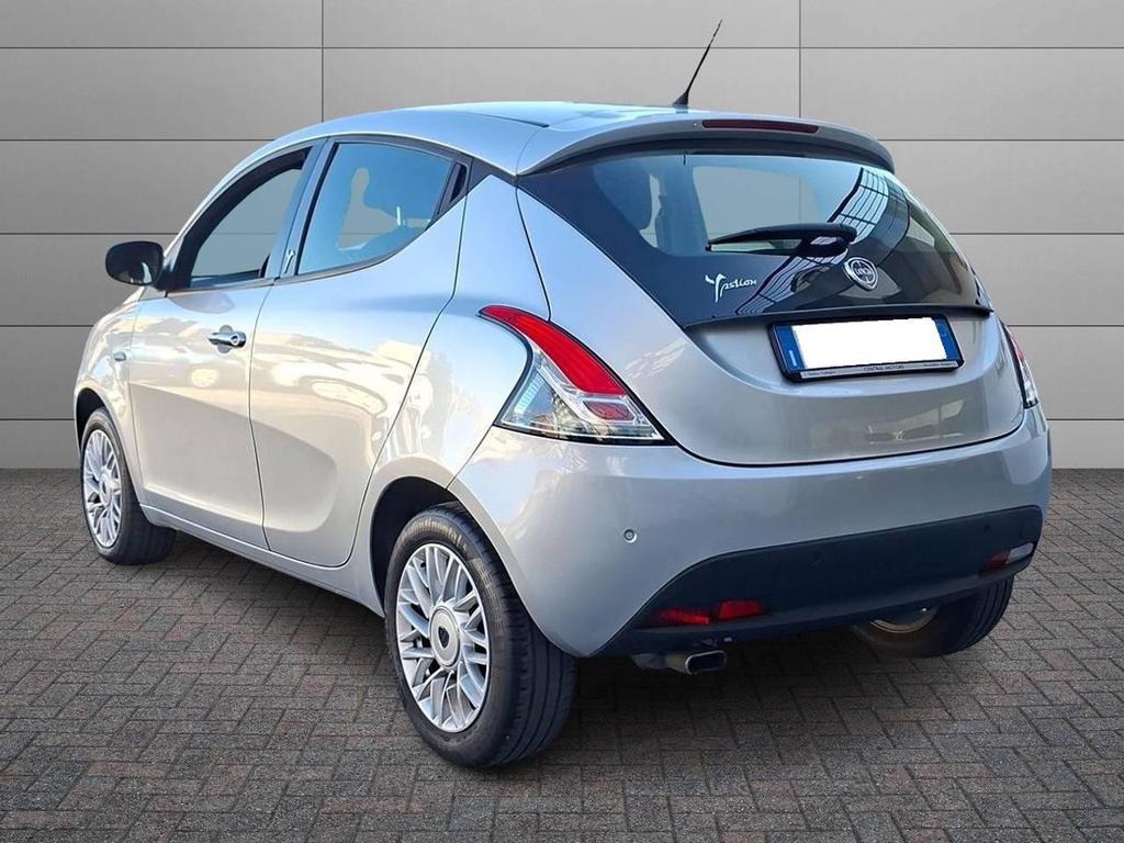 Lancia Ypsilon 5 Porte 1.2 Silver
