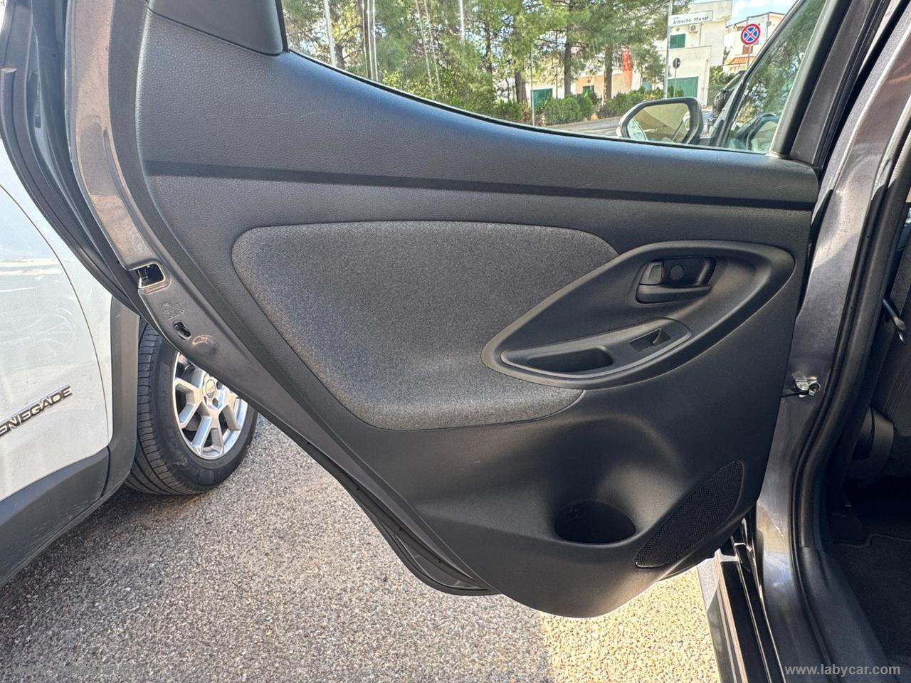 TOYOTA Yaris 1.0 5p. Trend