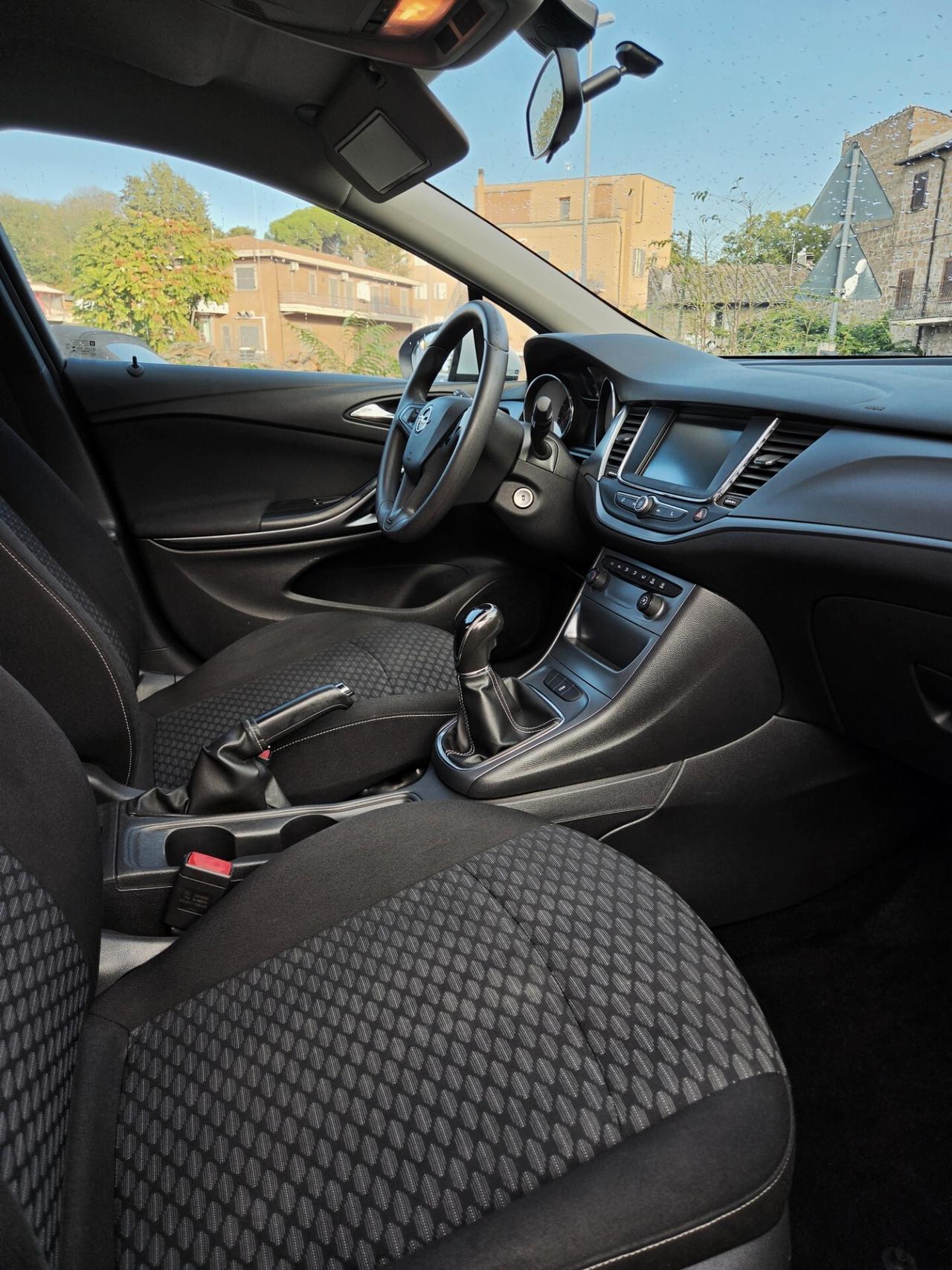 Opel Astra 1.4 Ecotec Sports Tourer Dynamic