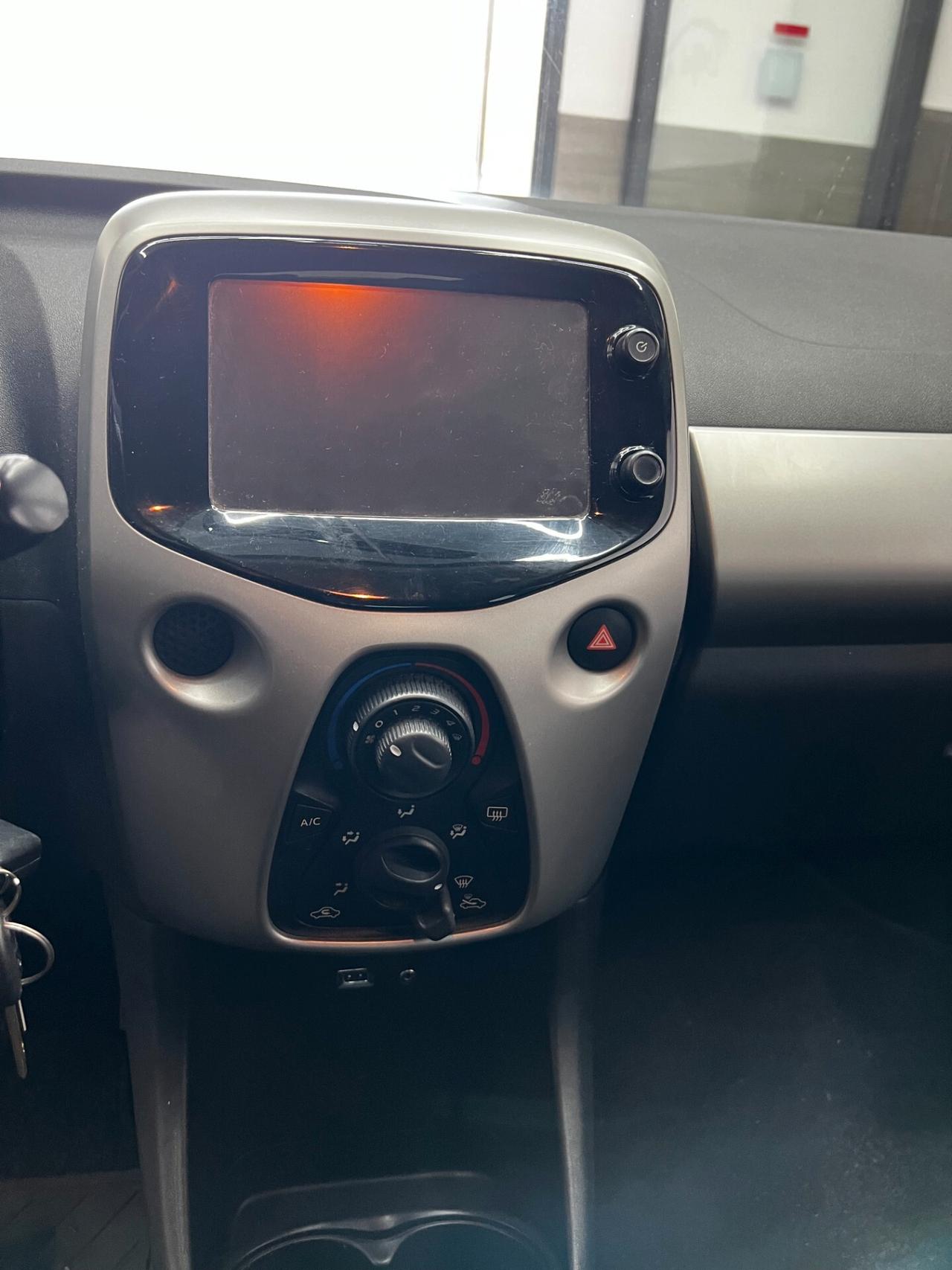 Peugeot 108 VTi 68 5 porte Access