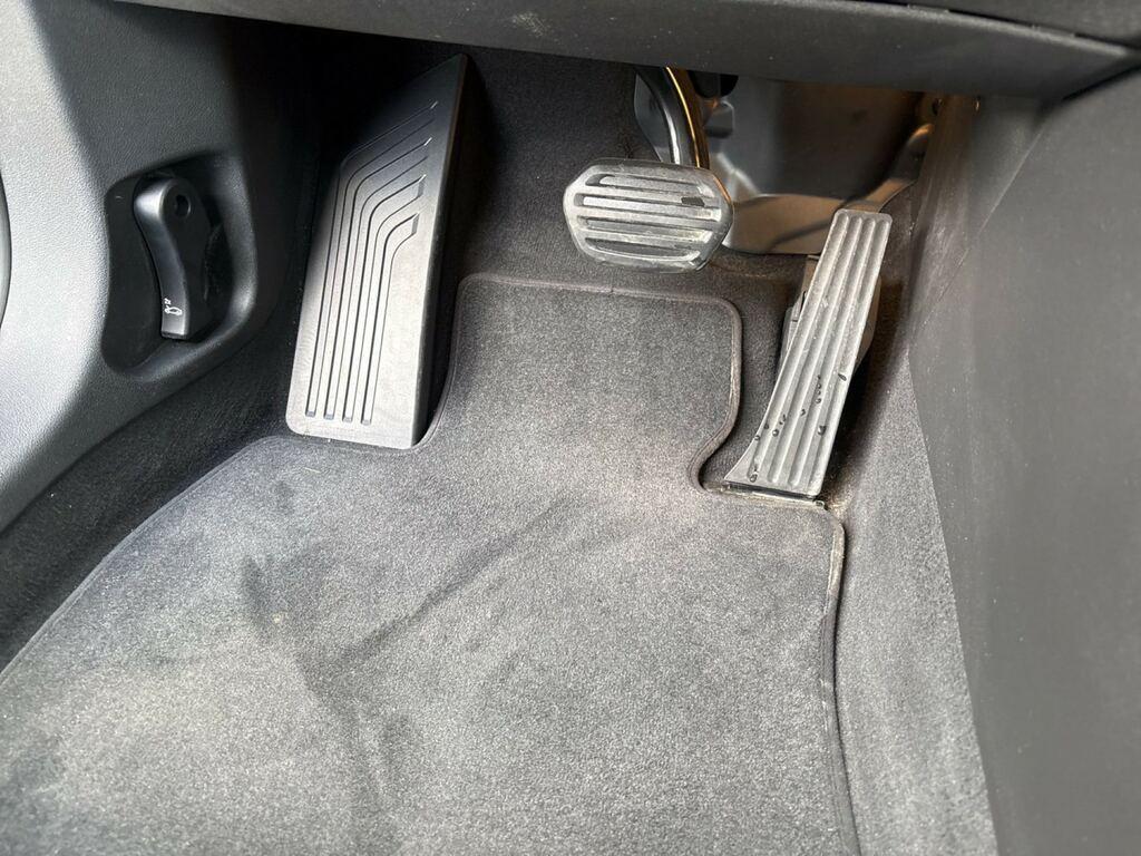 BMW X1 18 d X-Line sDrive DCT