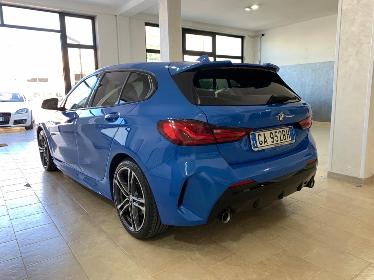 Bmw 118 118d 5p. Msport