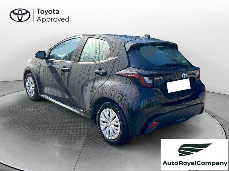 Toyota Yaris Hybrid Active MY21