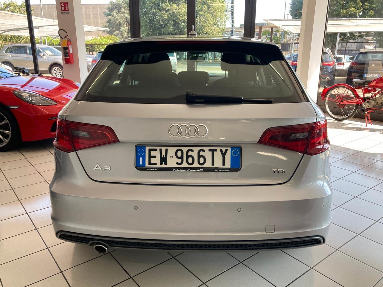 Audi A3 1.6 TDI diesel S tronic s-line