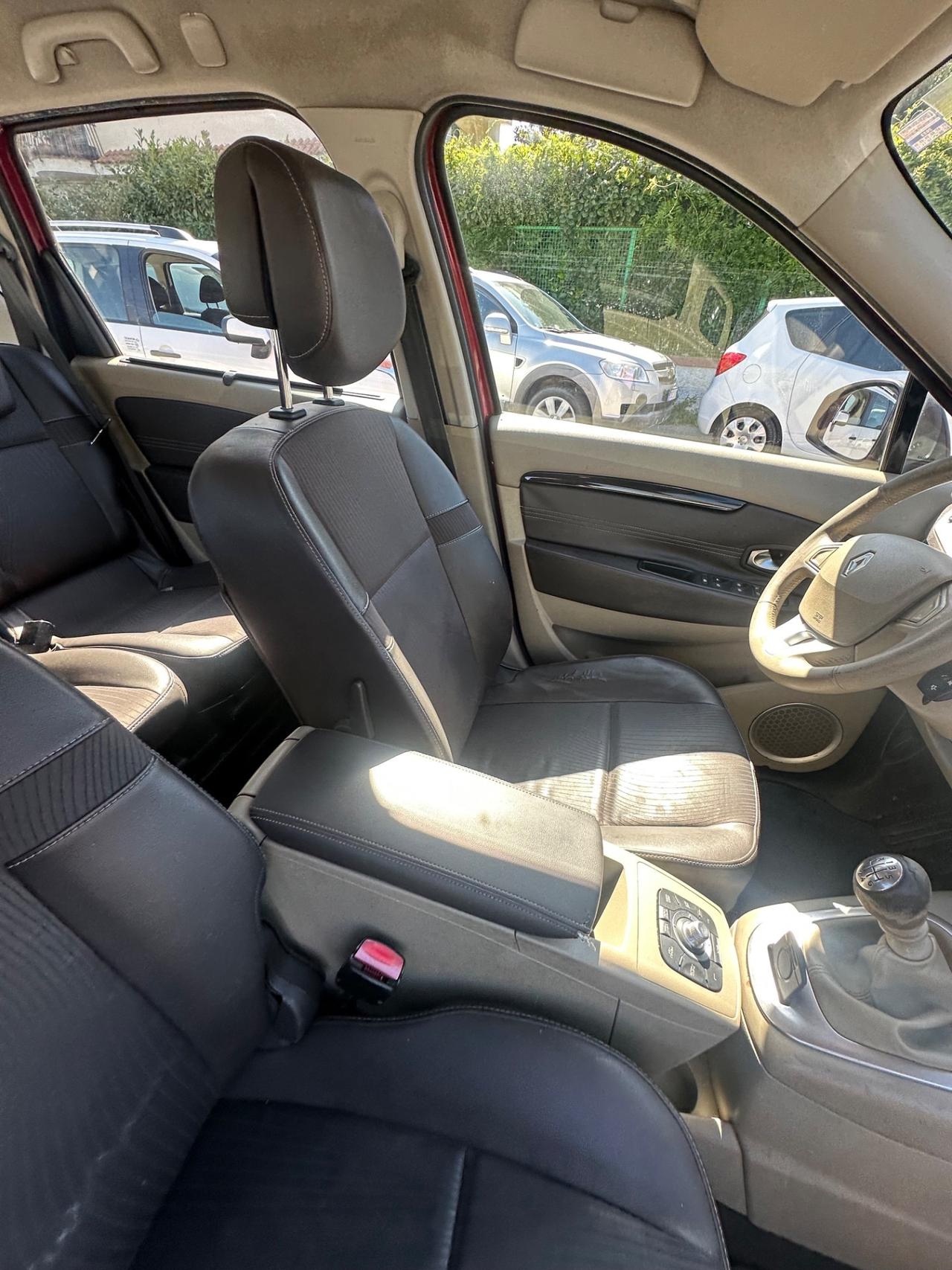 Renault Scenic Scénic X-Mod 1.5 dCi 110CV Luxe