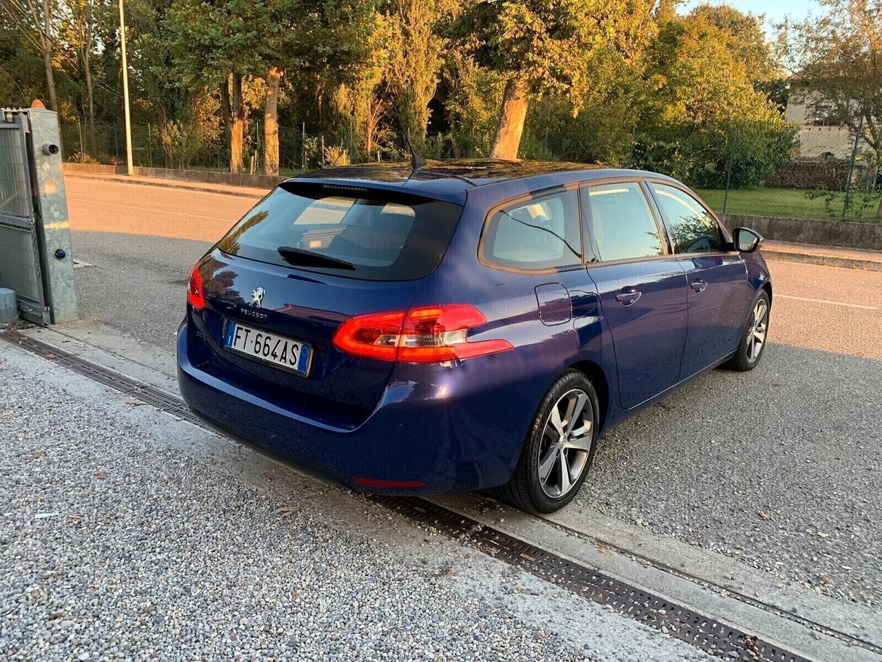 Peugeot 308 BlueHDi 100 S&amp;amp;S SW Active