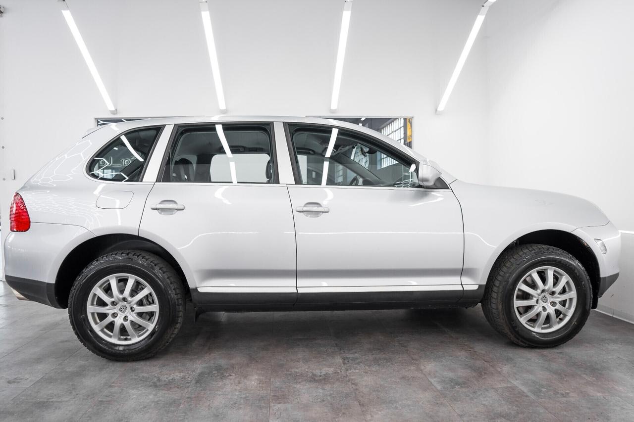 Porsche Cayenne 3.2 V6 --MANUALE--