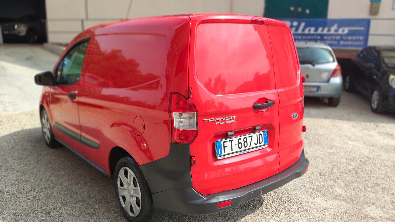 Ford Transit Courier 1.5 TDCi 75CV Titanium