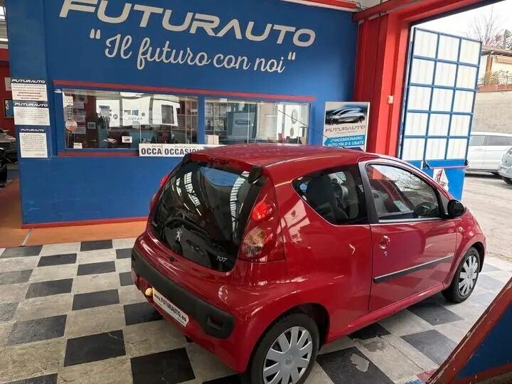 Peugeot 107 1.0 68CV 3p. Sweet Years