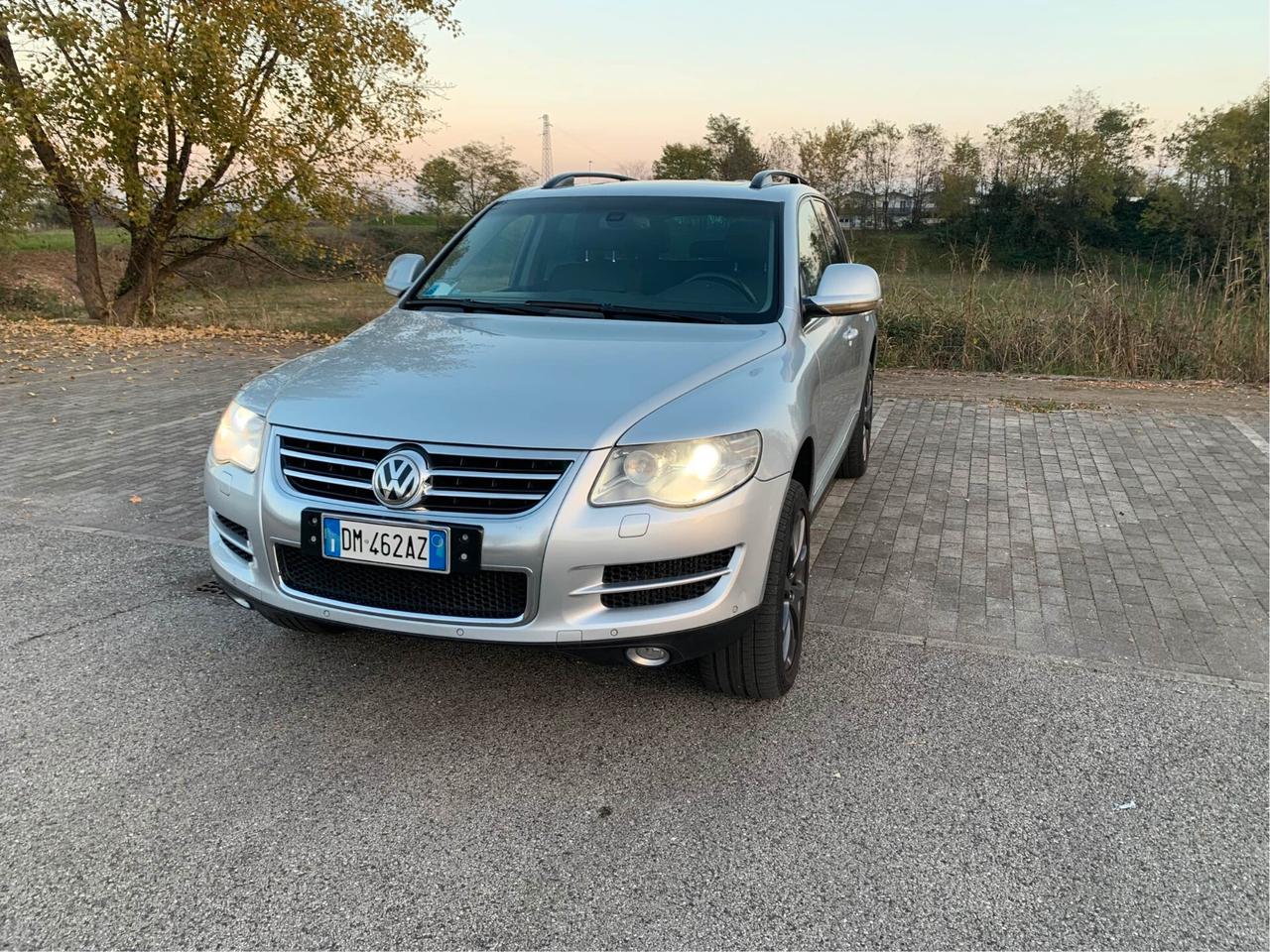 Volkswagen Touareg 3.0/240CV V6 TDI DPF tip. Exclusive