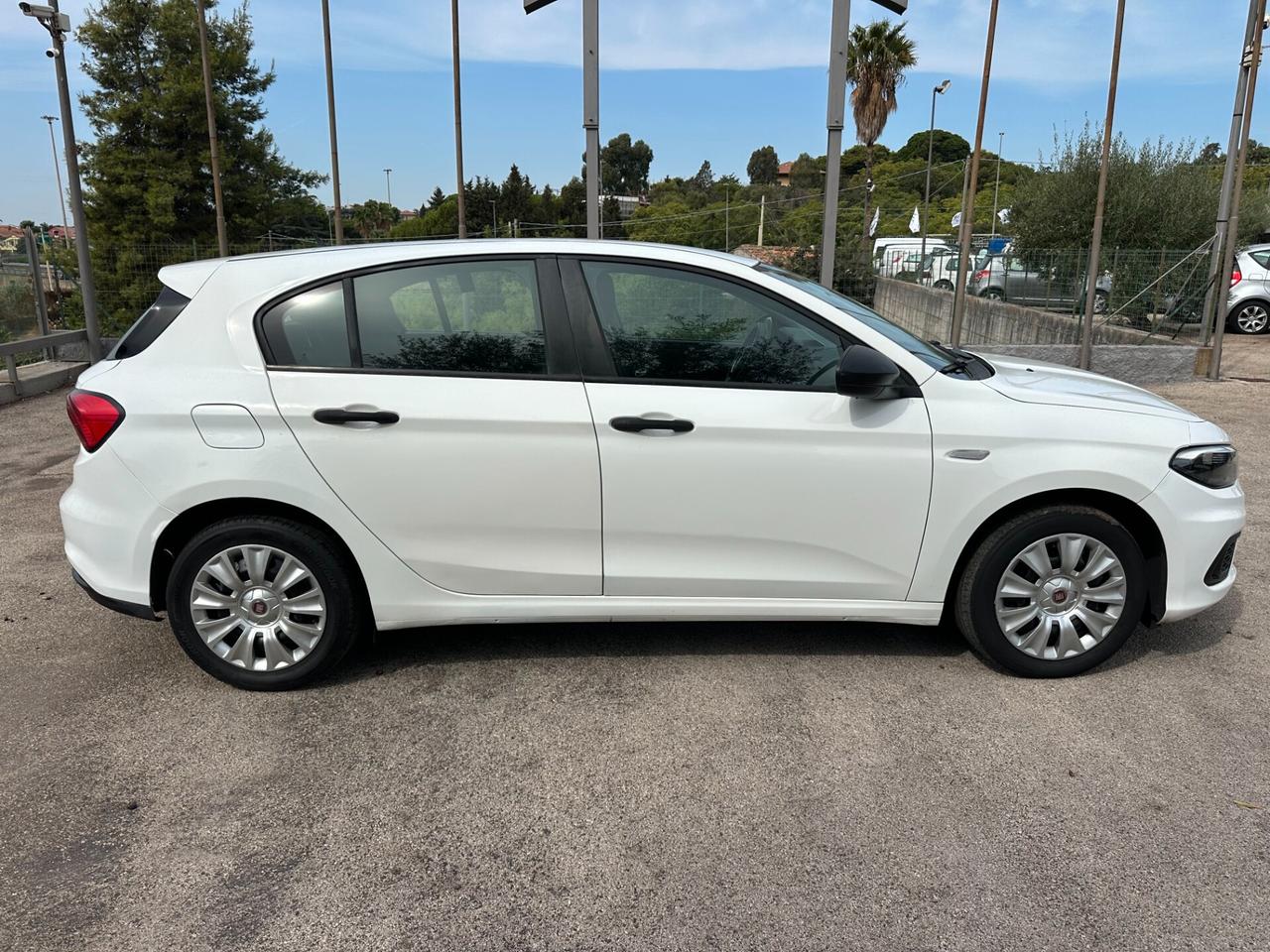 Fiat Tipo 5P 1.3 Multijet 95cv Easy S&S - 06/2019