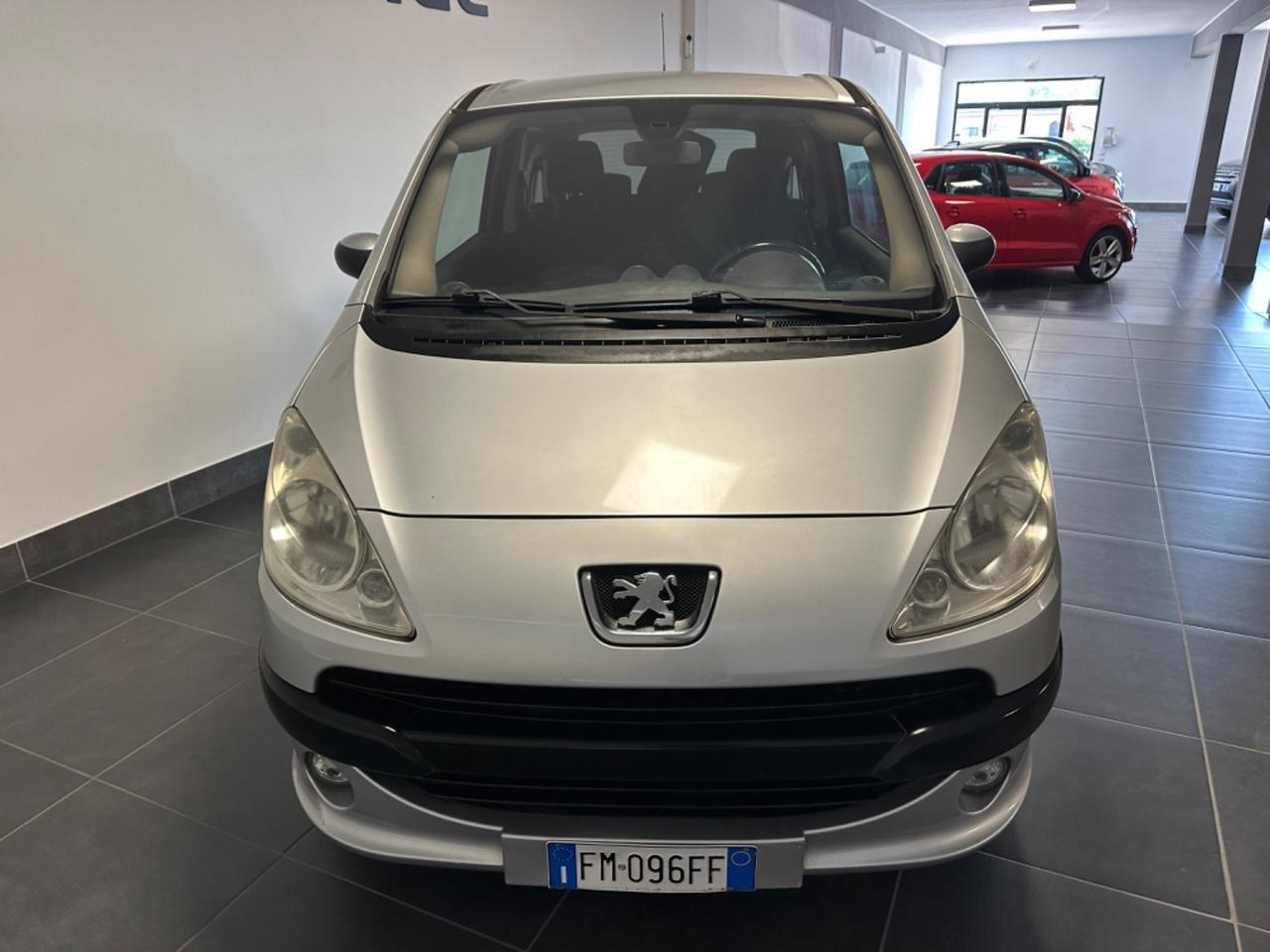 PEUGEOT 1007 SPORT 1.4 HDI 68CV DIESEL