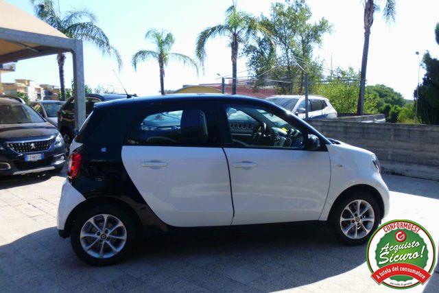 SMART ForFour 70 1.0 Passion