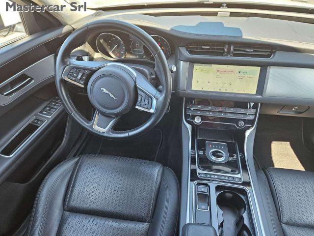 JAGUAR XF XF II Berlina 2.0d i4 Prestige 180cv Auto- FY003SZ